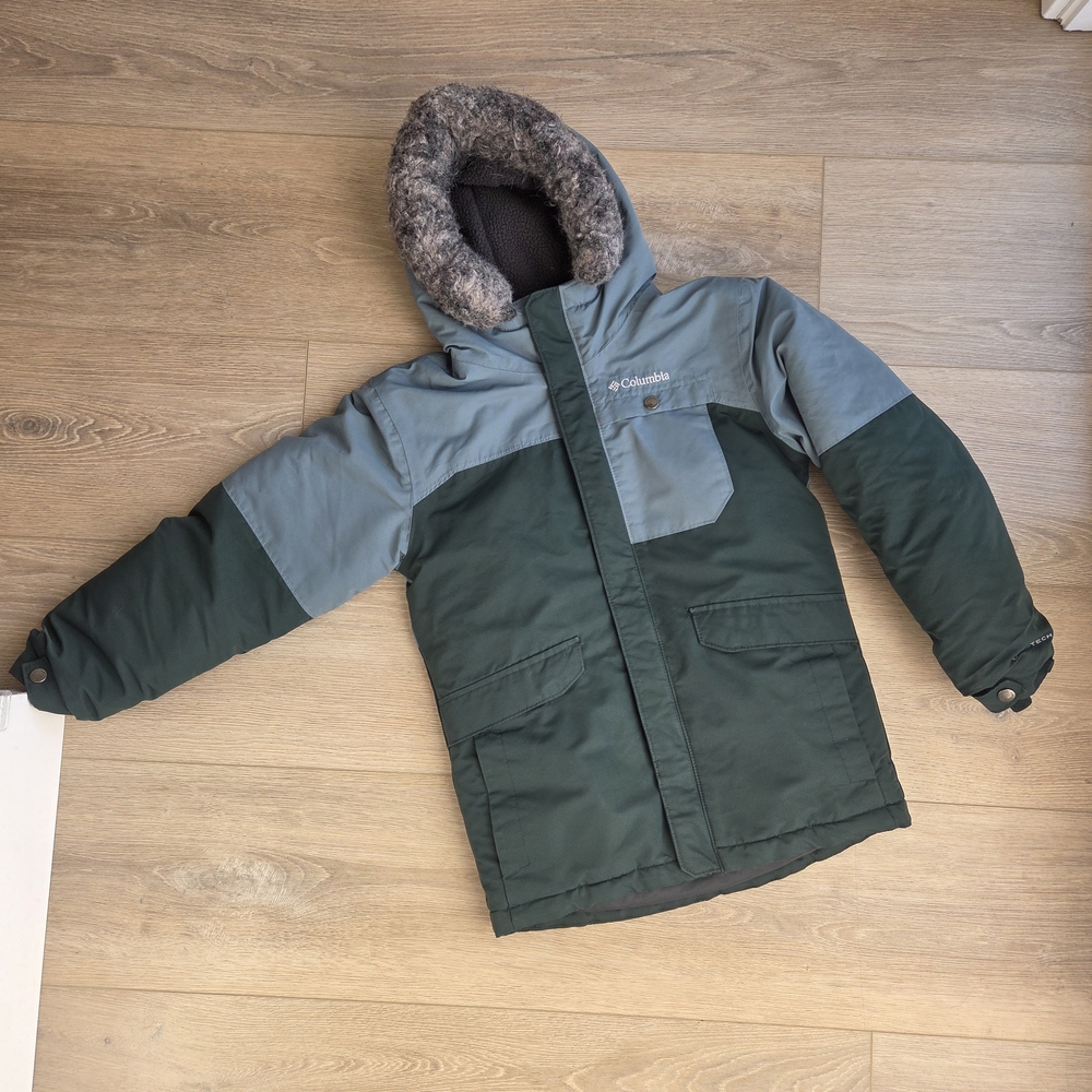 Columbia Kids Winter Jacket, M (10/12)